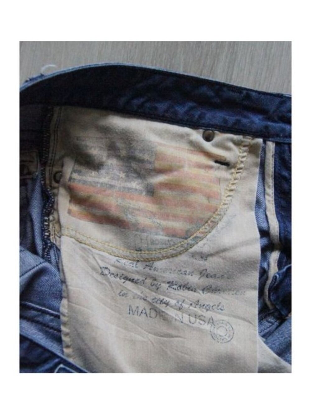 Robin's Jeans - Picture 11 of 12